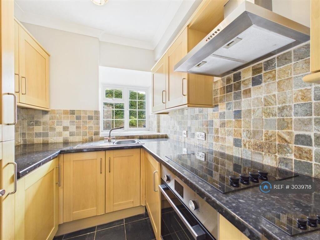 Apartment in Redruth, Cornwall - More