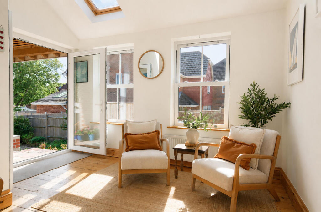 House in Fareham, Hampshire - View 4