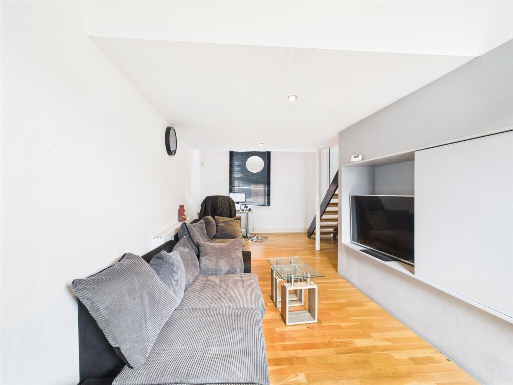 Ash Street, Salford, Greater Manchester, M6 photo 3