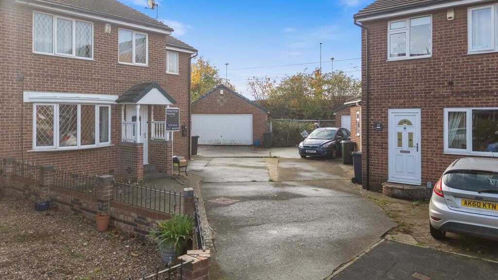 Main image of property: Halmshaw Terrace , Bentley, Doncaster