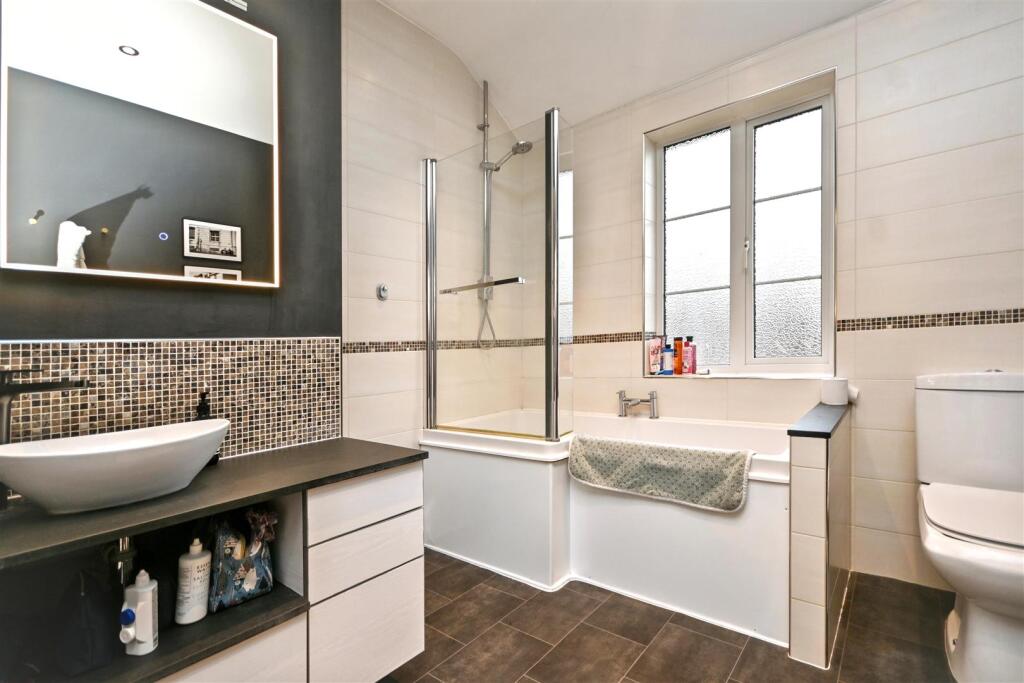 House in Eastbourne, East Sussex - View 4