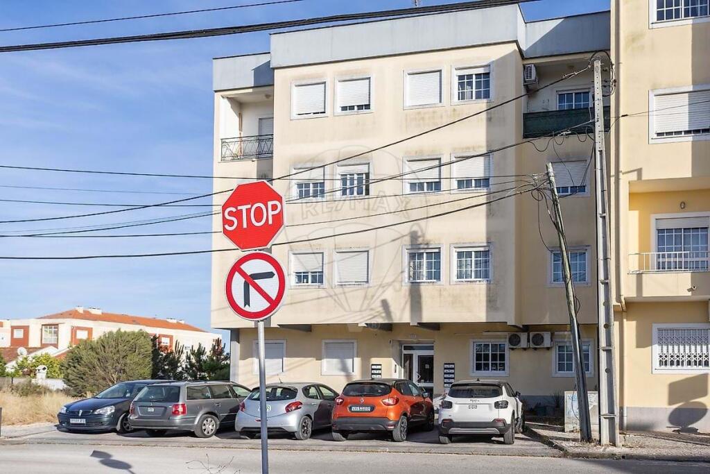 Main image of property: Setúbal, Sesimbra