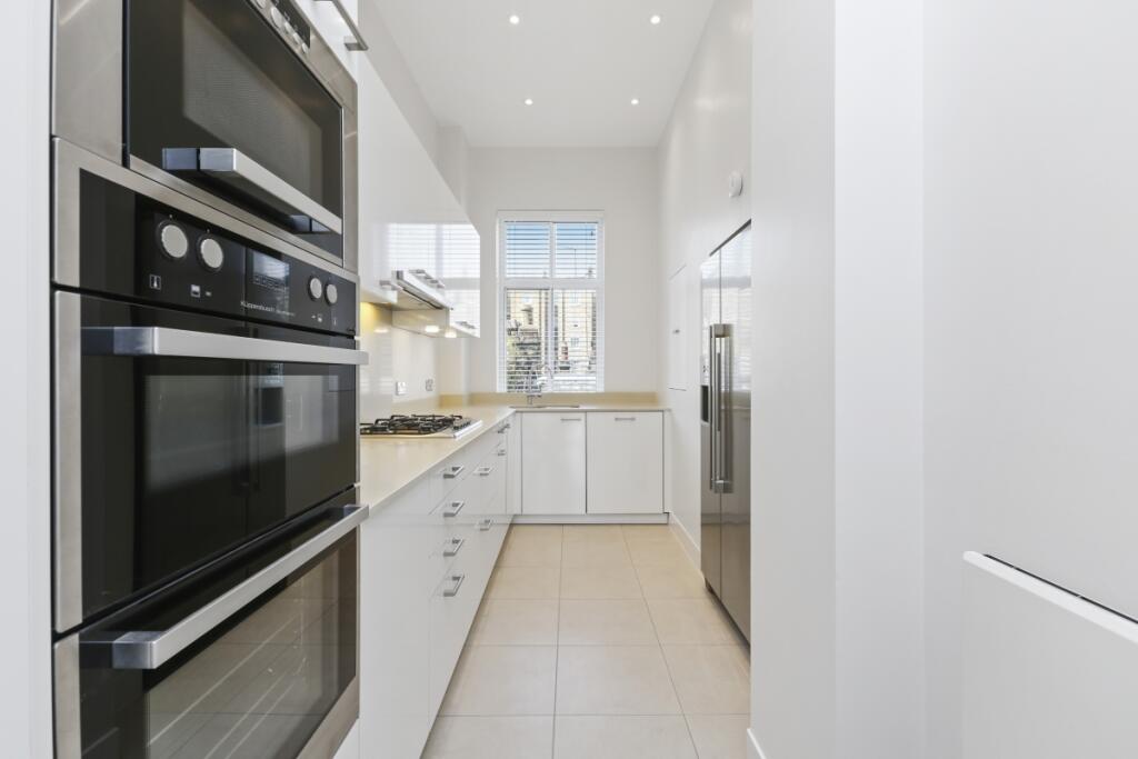 Apartment in London, Marylebone - View 3