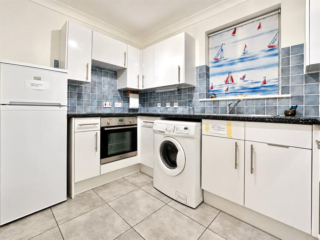 Lindsay Road, Poole, Dorset, BH13 photo 3