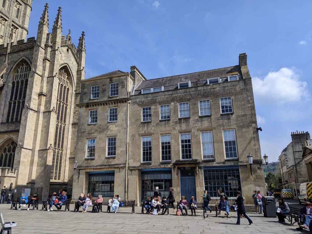 Main image of property: W-621978 - Abbey Chambers, Kingston Parade, Bath BA1 1LY