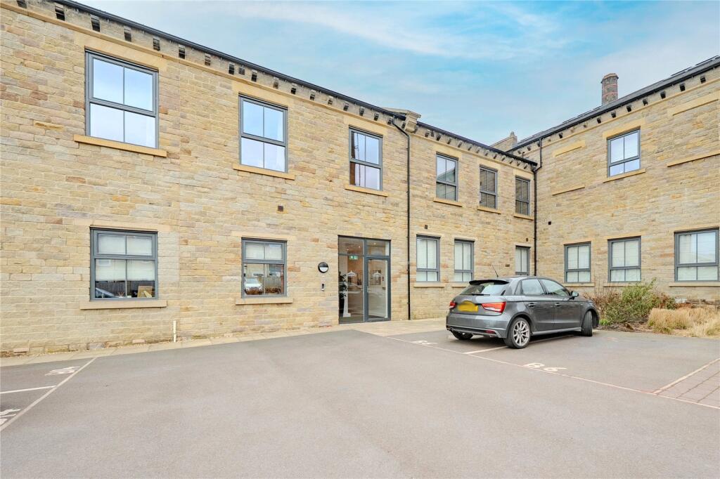 Main image of property: 73 Dyehouse Walk, Yeadon, Leeds