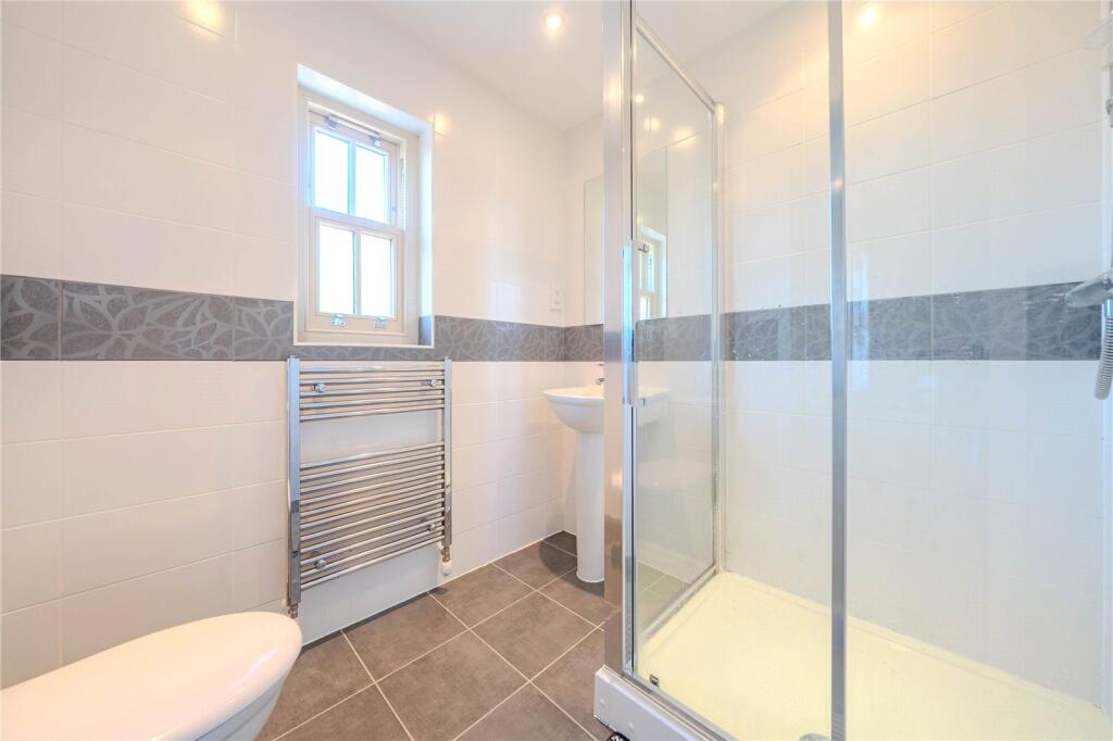 House in Leeds, West Yorkshire - More