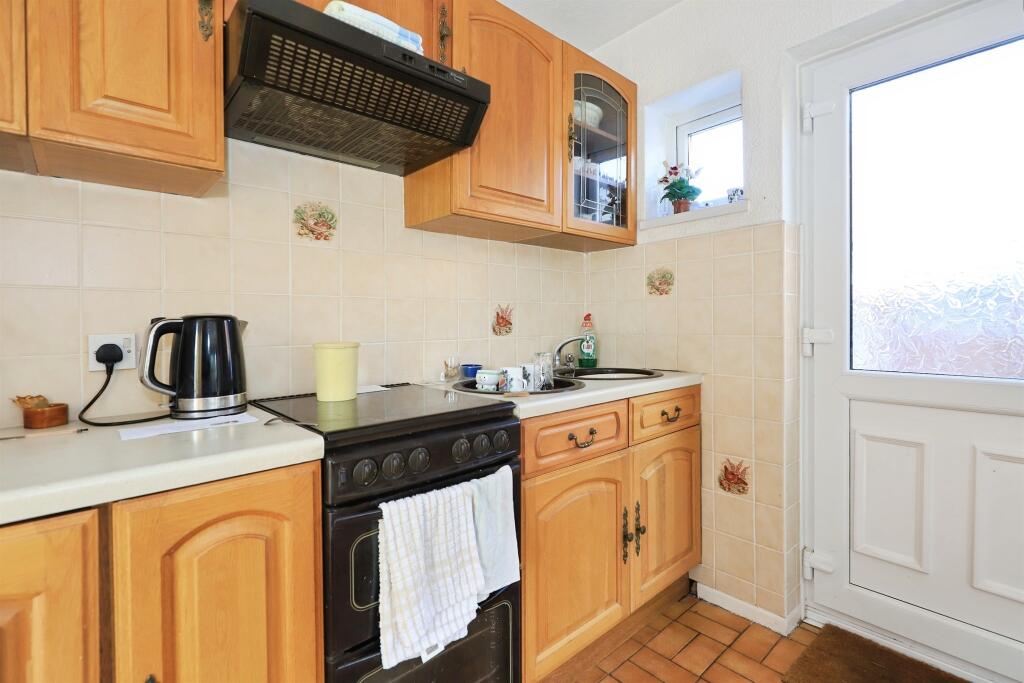 House in South Staffordshire, Brewood and Coven - View 5