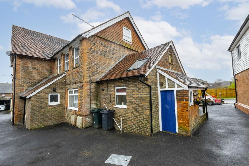Beacon Oak Road, Tenterden, Kent, TN30 photo 2