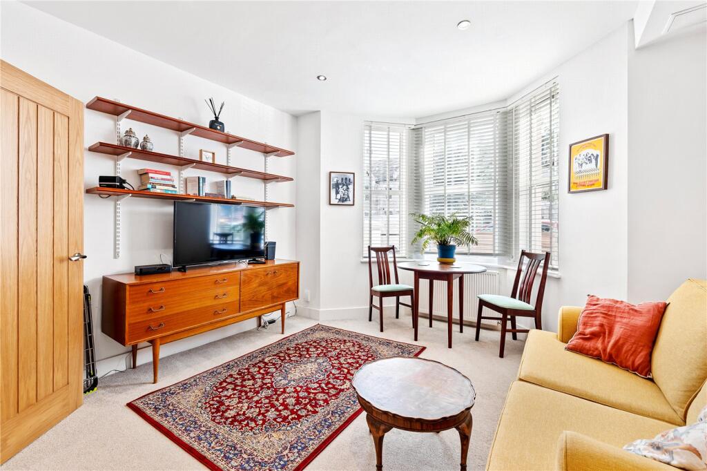 Apartment in Brighton - View 5