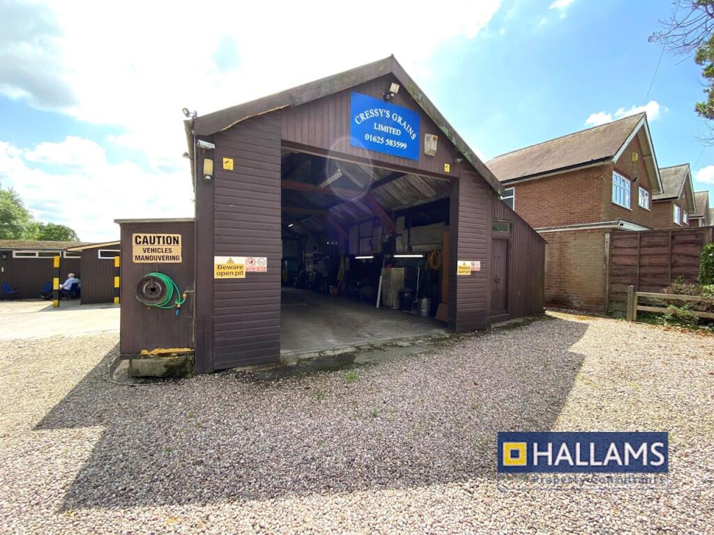 Main image of property: 39 Knutsford Rd, Alderley Edge, SK9 7SH