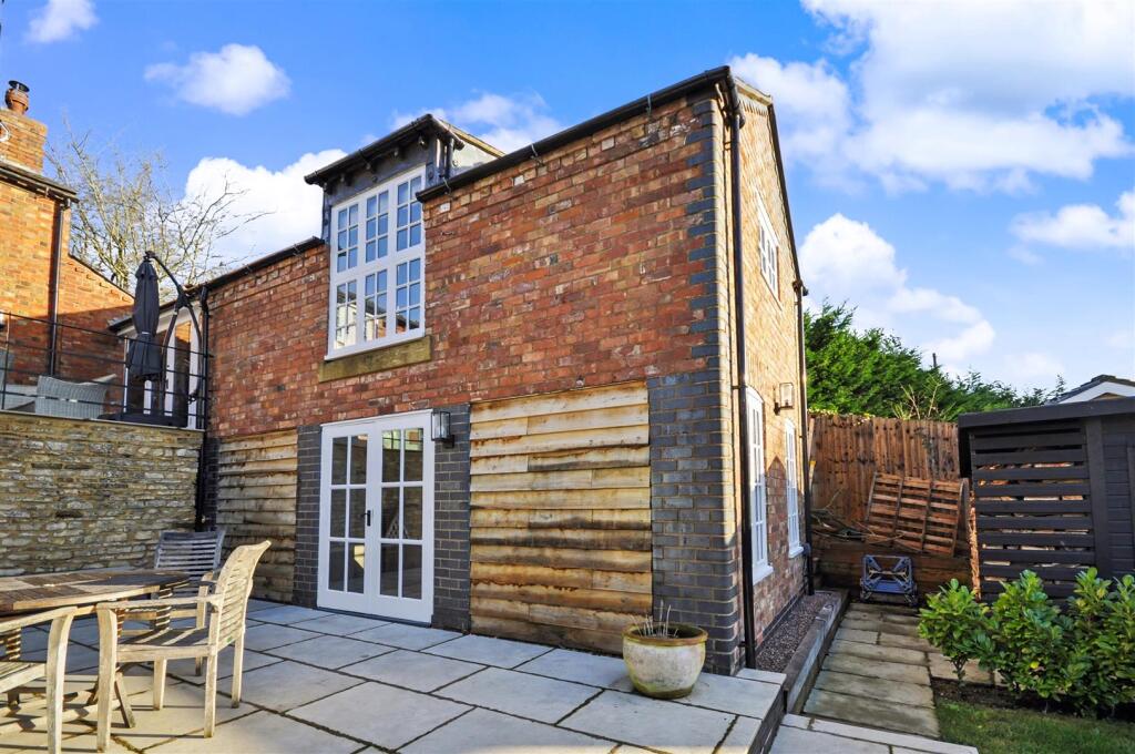 Main image of property: The Bank, Lighthorne