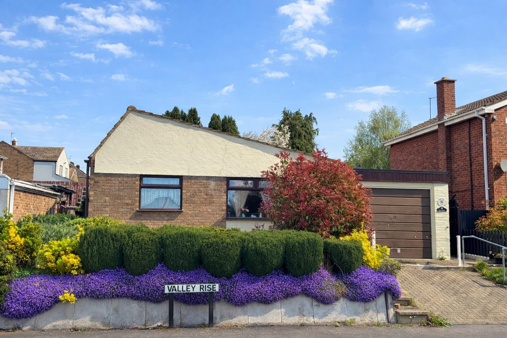 Main image of property: Valley Rise, Desborough, Kettering