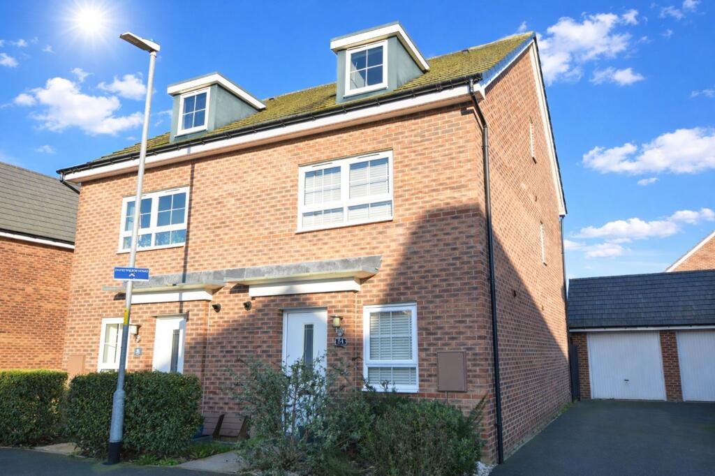 4-bed semi-detached on Musselburgh Way, Bourne, PE10, £250,000