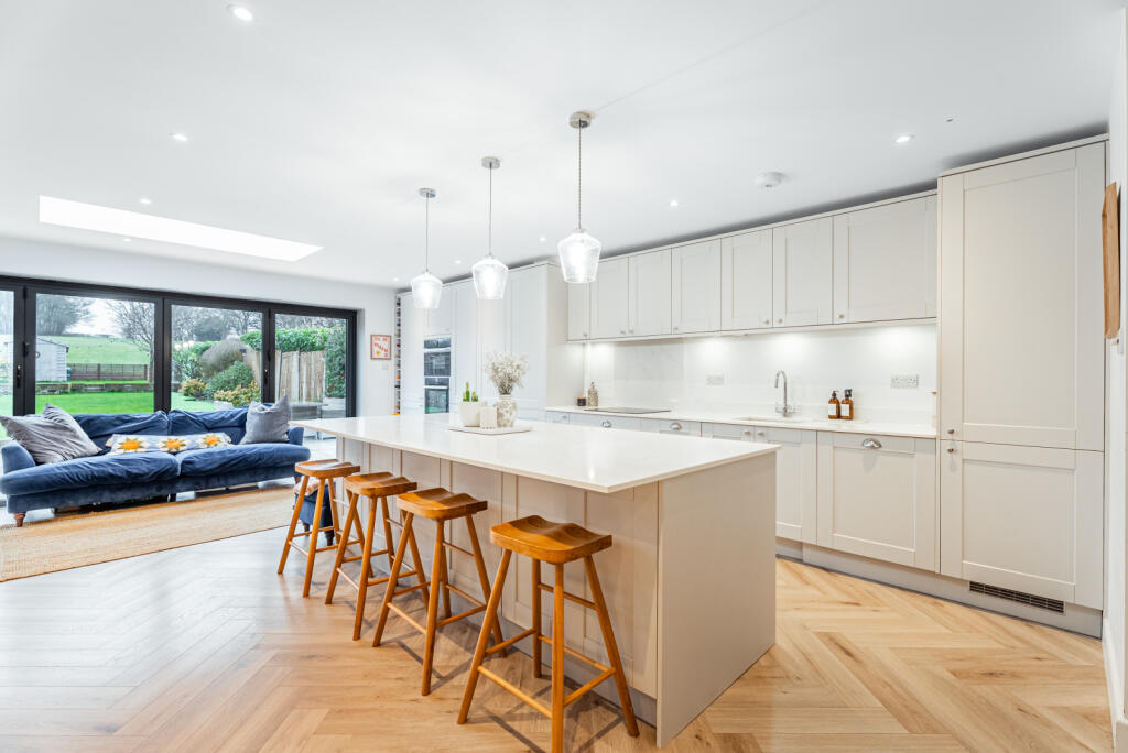 Main image of property: Lower Luton Road, Wheathampstead, St. Albans, Hertfordshire, AL4