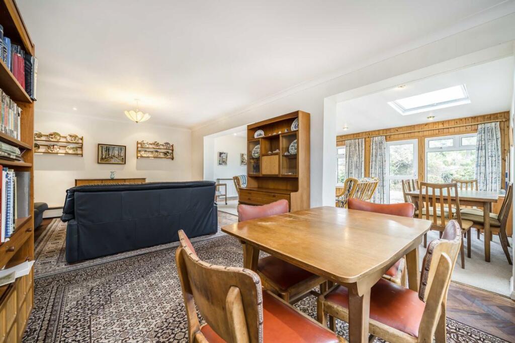 House in Twickenham - View 3