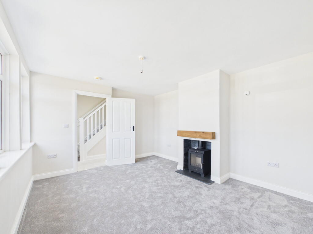 House in Stoke-on-Trent - View 2