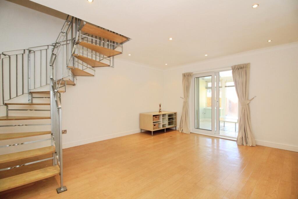House in Leicester - View 5