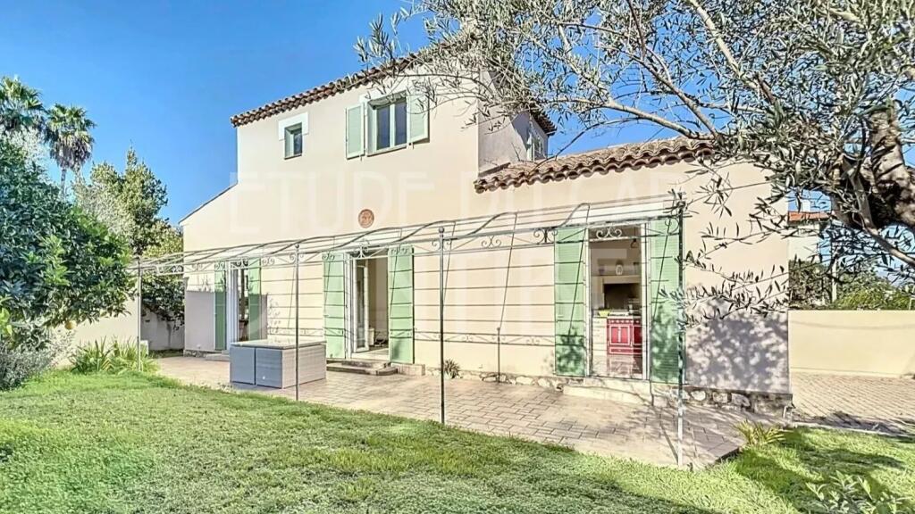 Main image of property: Provence-Alps-Cote d`Azur, Alpes-Maritimes, Antibes
