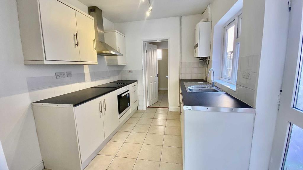 House in Rushden, North Northamptonshire - View 4