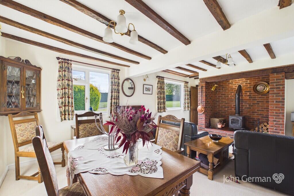 House in East Staffordshire, Yoxall - View 3