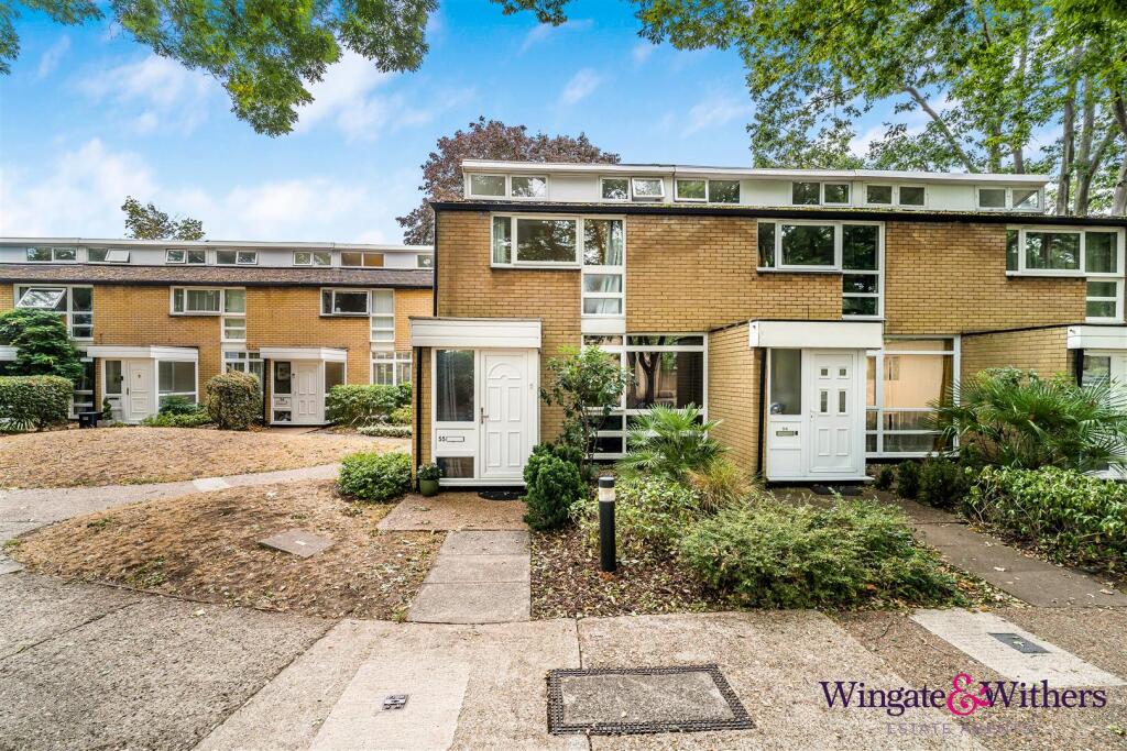 Main image of property: Weymede, Byfleet