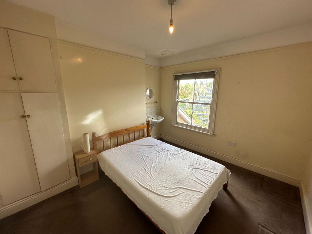 Room 4, Victoria Road, CB4