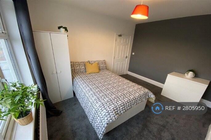 1 bedroom house share for rent