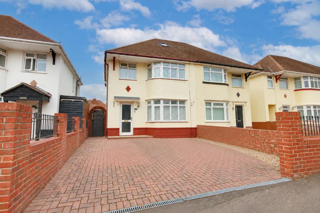 Main image of property: SHOLING! NO FORWARD CHAIN! NEAT GARDEN! PARKING!