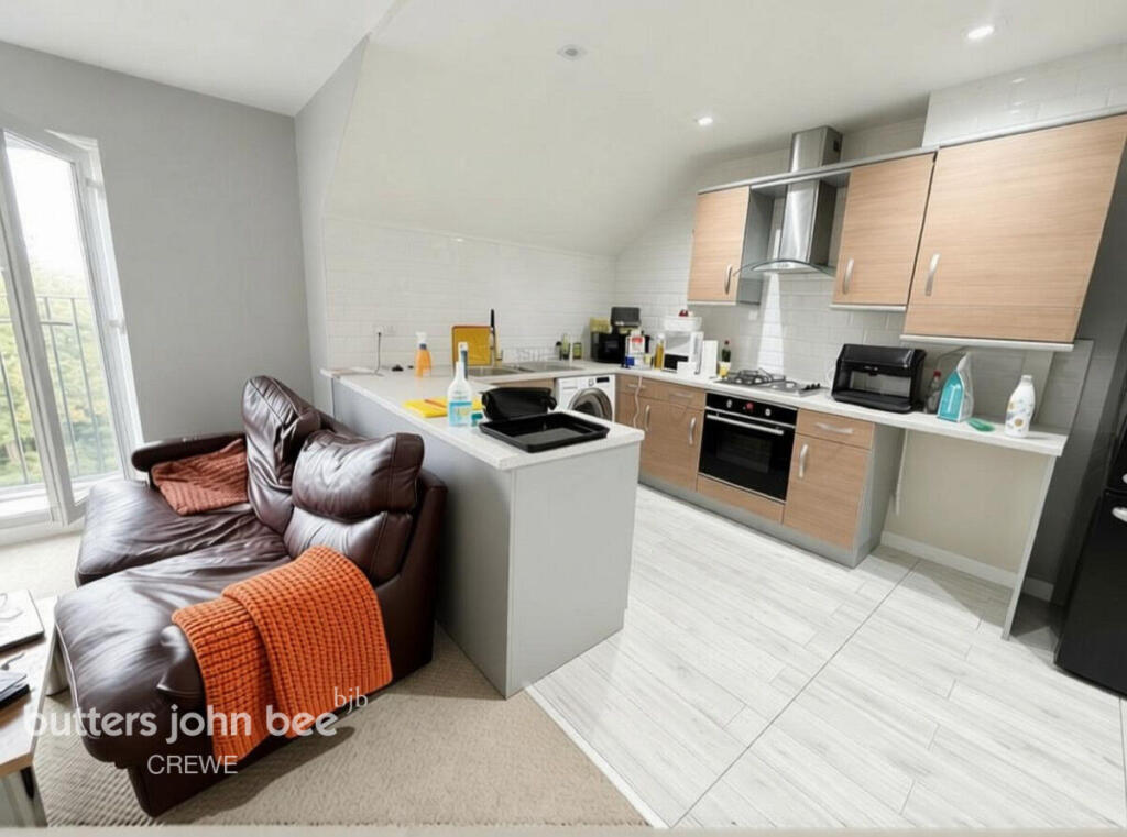 Apartment in Crewe, Wistaston - More