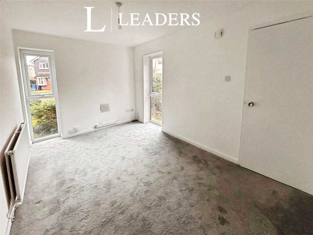 Langwell Close, Birchwood, Warrington photo 4
