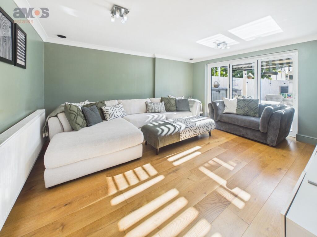 House in Southend-on-Sea - View 3