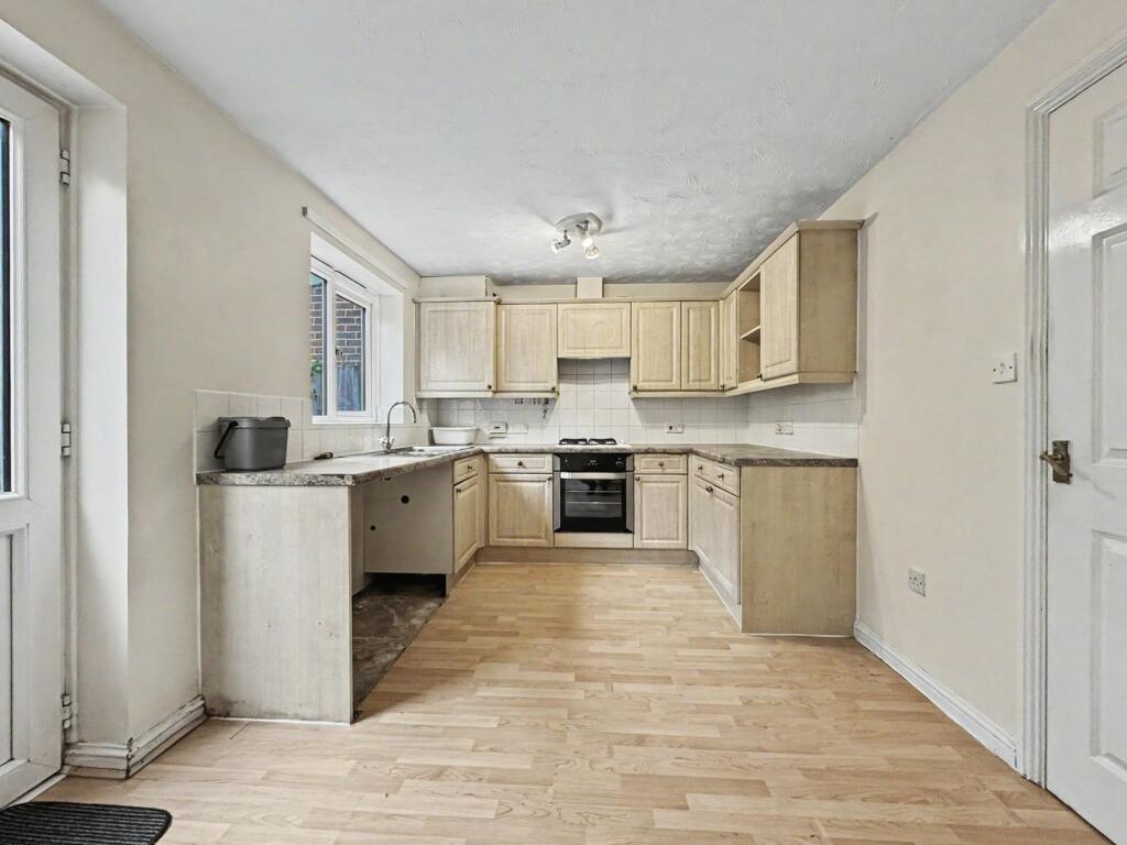House in Ipswich - View 2