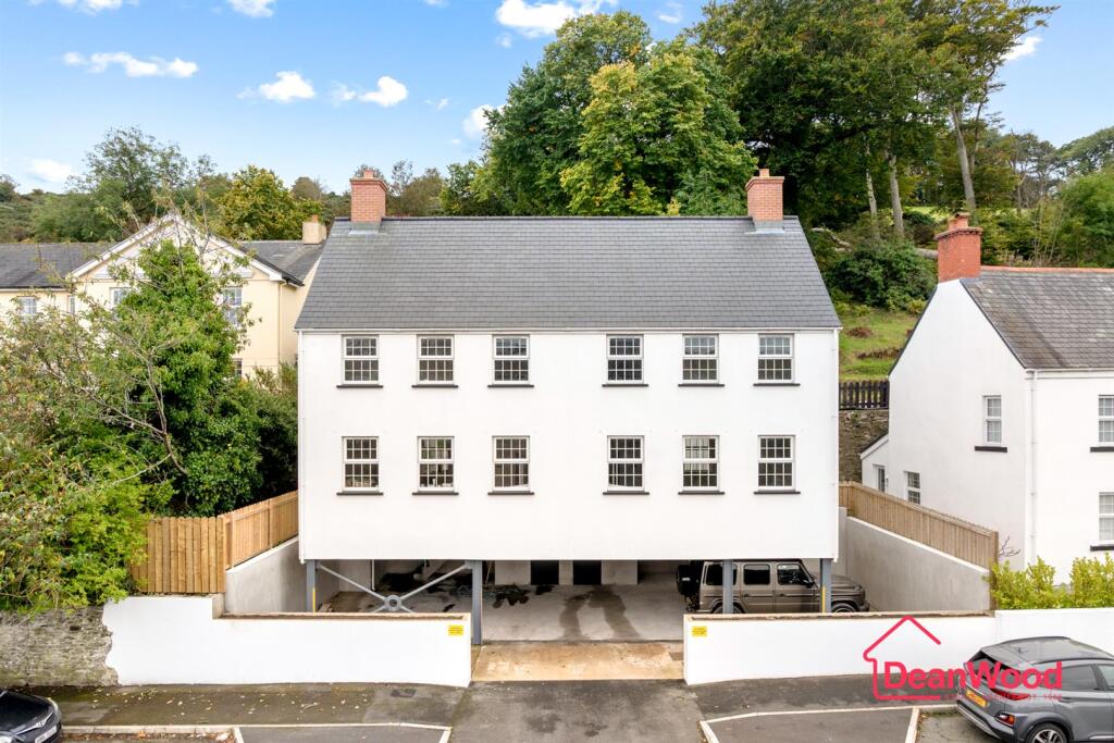 Main image of property: 2 Kingfisher View, Old Castletown Road, Douglas