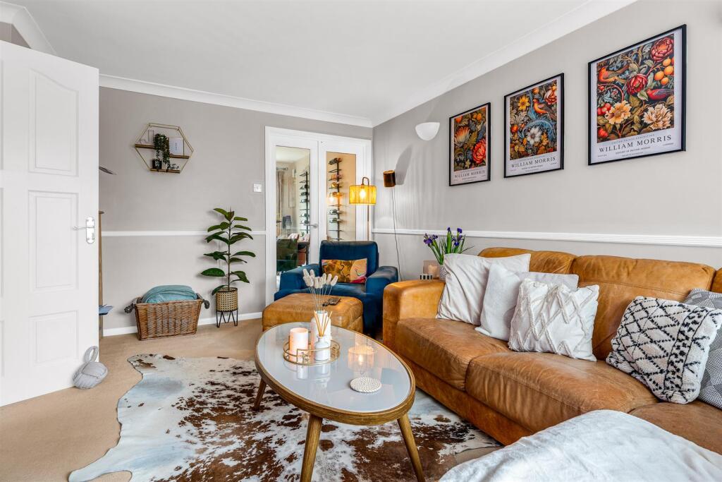 Additional image 4 of Harwood Close, Tewin