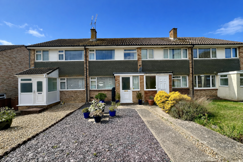 Main image of property: Kingsdown Crescent, Dawlish, EX7
