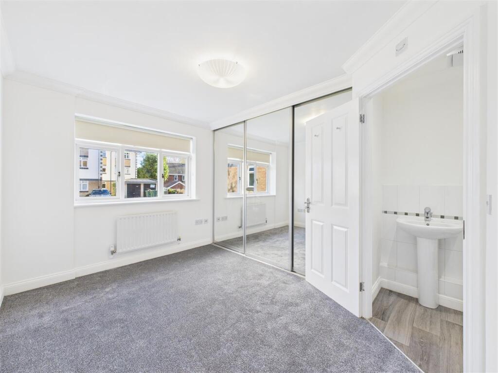 Apartment in Stevenage - More