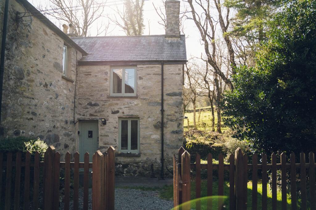 Main image of property: Dolwyddelan, LL25