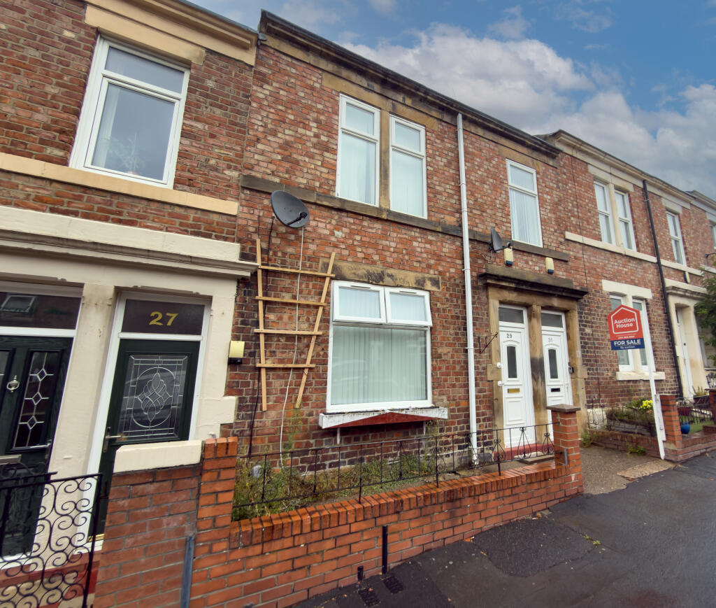 Apartment in Newcastle upon Tyne - View 2