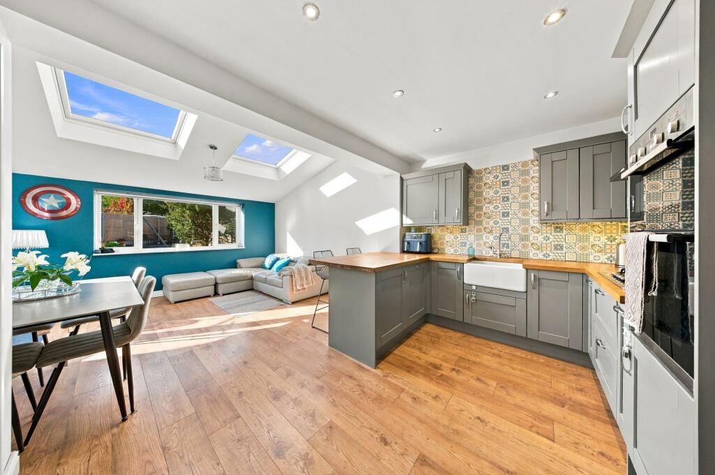 Hartford Road, Davenham, CW9 photo 3
