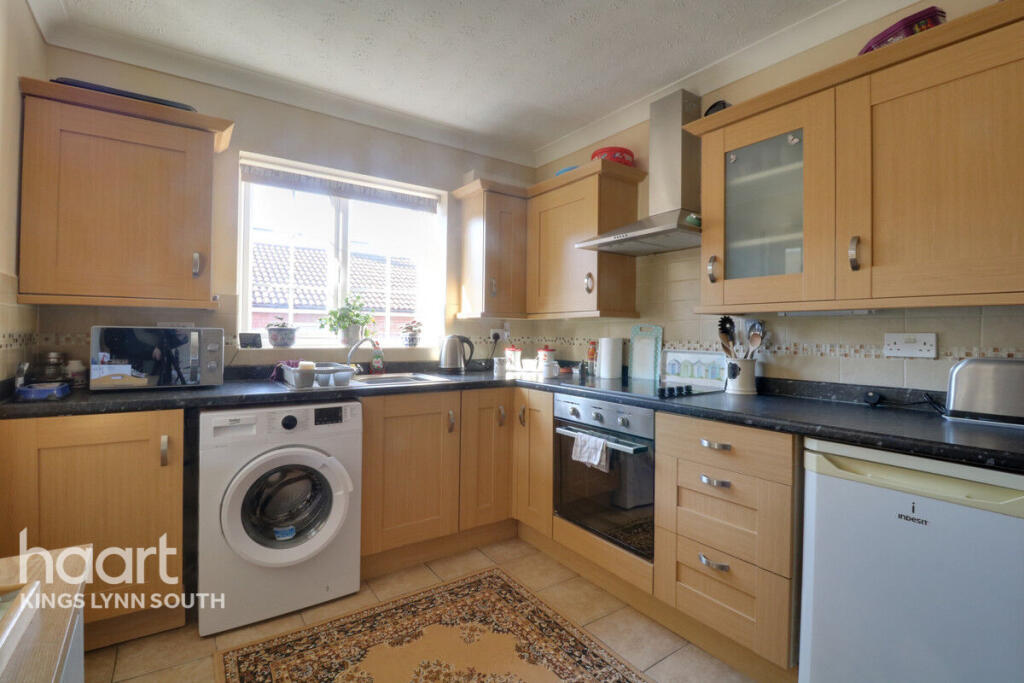 Main image of property: Viceroy Close, King's Lynn