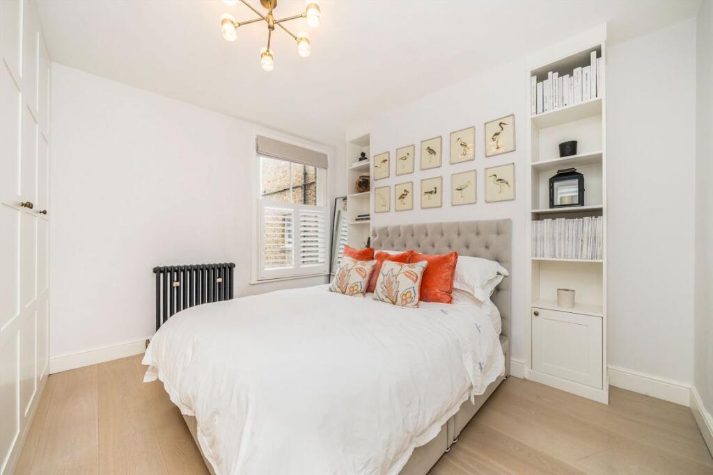 Apartment in London - View 4