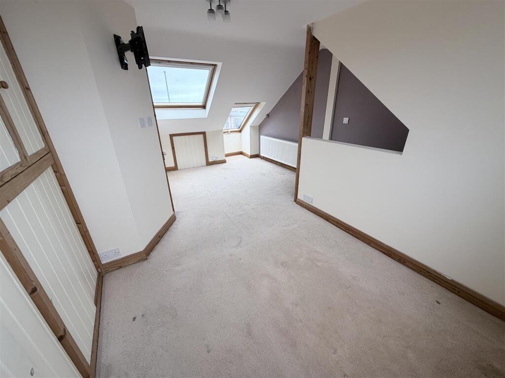 Apartment in Dorchester - View 5