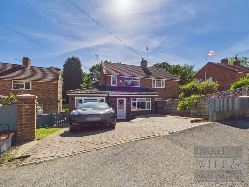 3-bed semi-detached on Jubilee Road, Bexhill-On-Sea, £339,000
