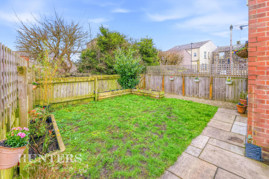 Queens Road Terrace, Littleborough, OL15 8AN photo 4