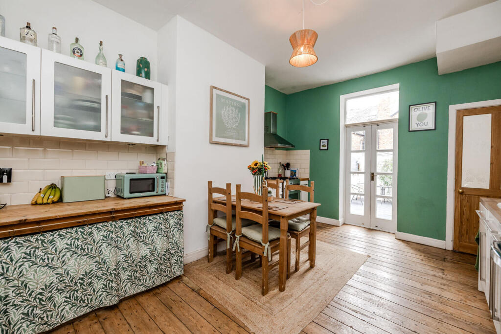 House in Newcastle upon Tyne - View 5