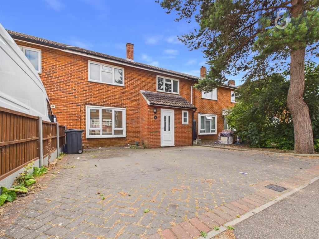 Main image of property: Lygrave, Stevenage