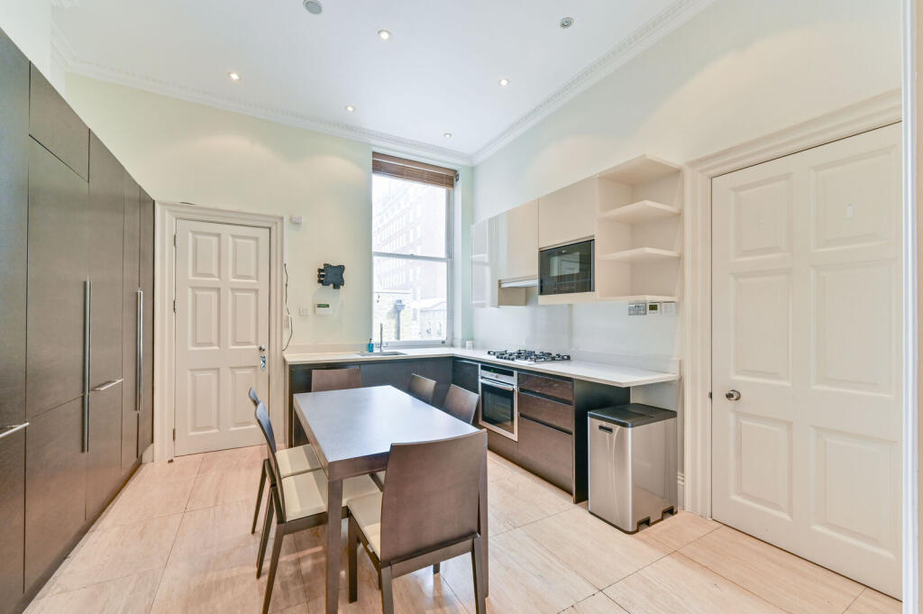 Apartment in London, Marylebone - View 3