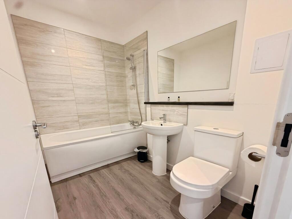 Apartment in Peterborough - More