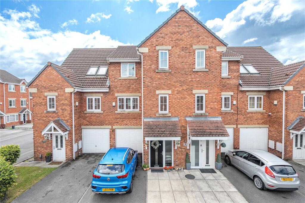4-bed terraced on 8 Parkfield Court, £290,000
